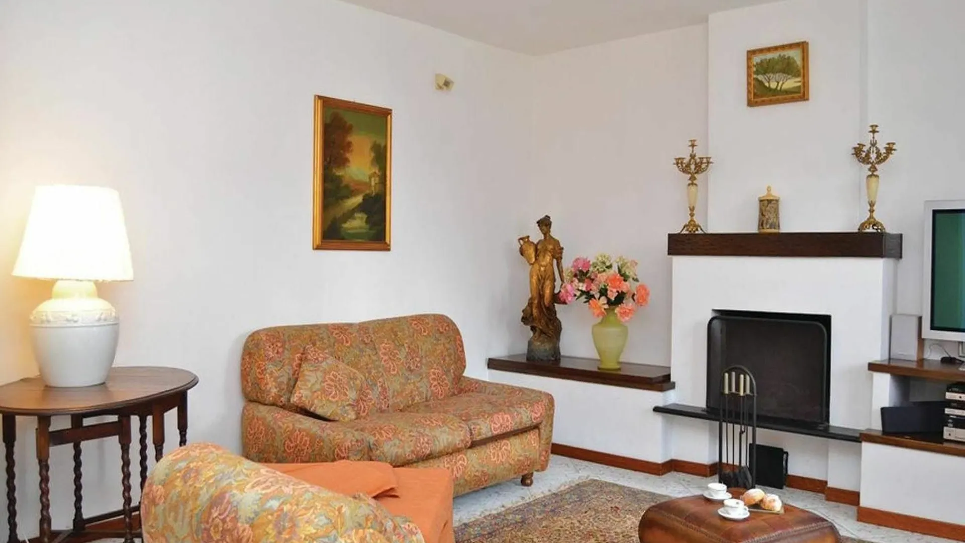 Villa With 3 Bedrooms In Genova, With Wonderful Mountain View, Enclose contacts